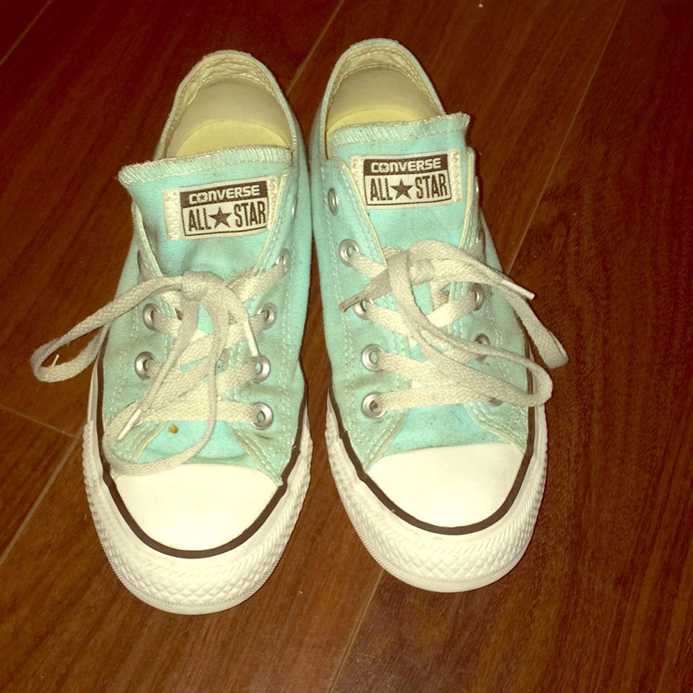 Converse light blue W Size 6